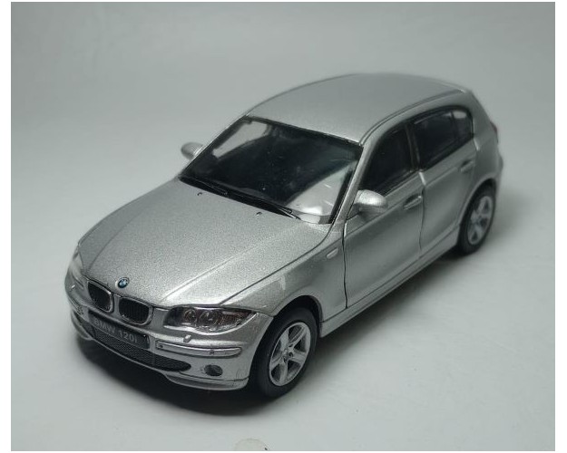 BMW 120i
