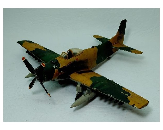 A-1H SKYRAIDER - USAF - VIETNAM - 1/72