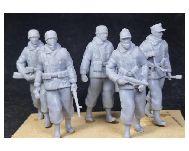 Paracaidistas alemanes (5 figuras)