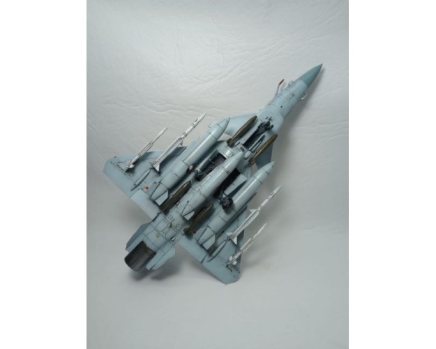 CHENGDU J-10B - ESCALA 1/72