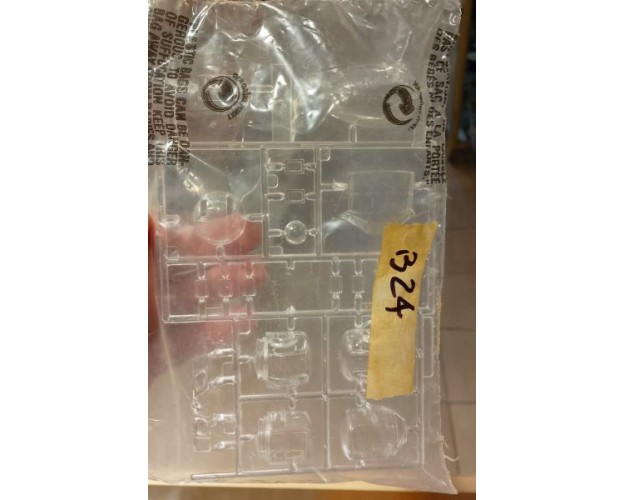 B-24J LIBERATOR (SIN CAJA) + CALCAS KITS WORLD