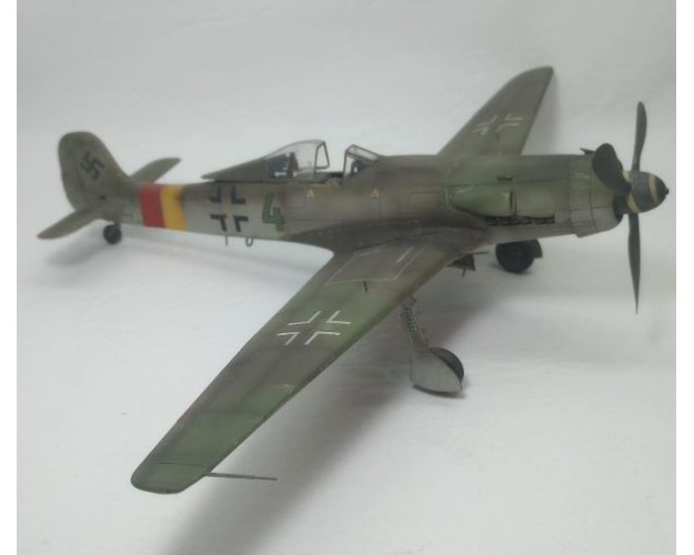 FOCKE-WULF TA-152 - 4 VERDE - 1/48