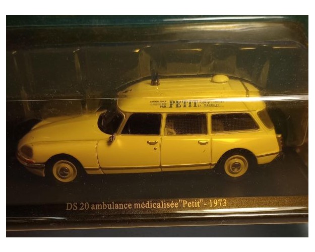DS20 AMBULANCE PETIT 1973
