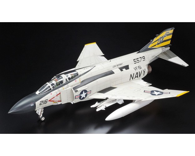 MCDONNELL DOUGLAS F-4J PHANTOM II