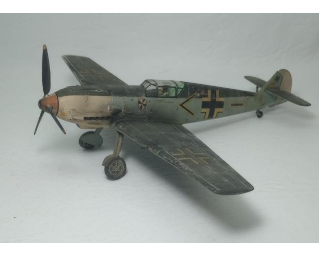 MESSERSCHMITT BF-109 E4 - FRANZ VON WERRA 1/48