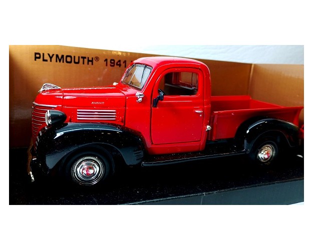 PLYMOUTH 1941 TRUCK