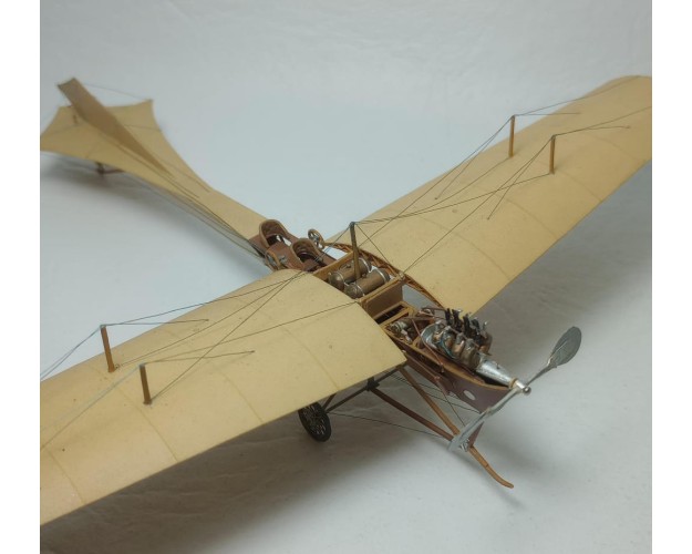 ANTOINETTE VII 1909 - 1/72