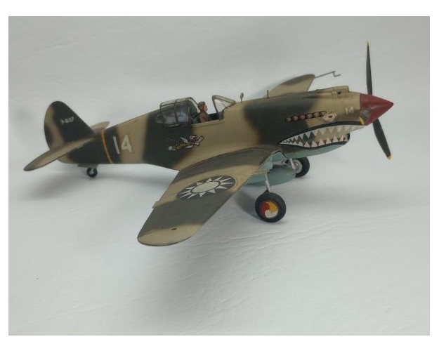 CURTISS P-40 WARHAWK 1/48 TIGRES VOLADORES