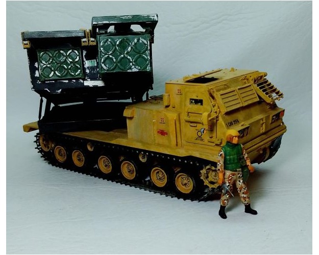 M270 MLRS w/M26 ROCKET PODS