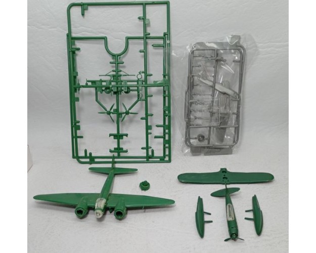 LOTE 1/144: Junkers Ju88 + FW190 + Aichi Jake