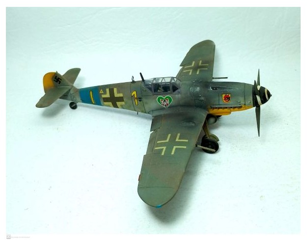 MESSERCHMITT BF-109 G-6 JG54 - 1 AMARILLO 1/48