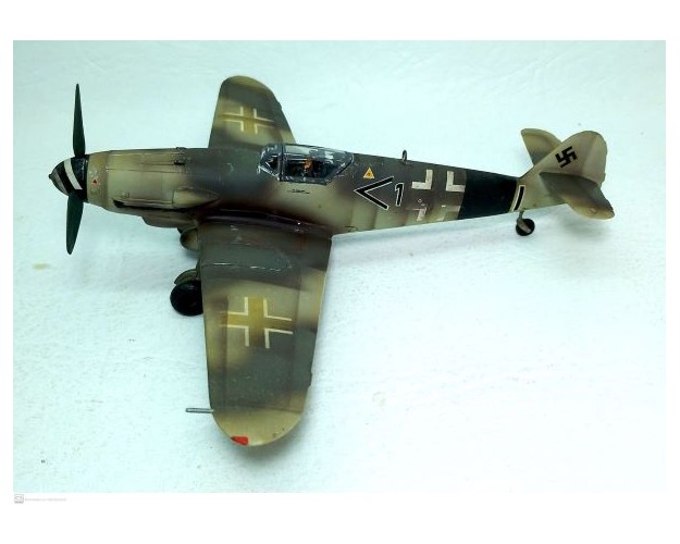 MESSERCHMITT BF-109 K / 1 NEGRO - 1/48