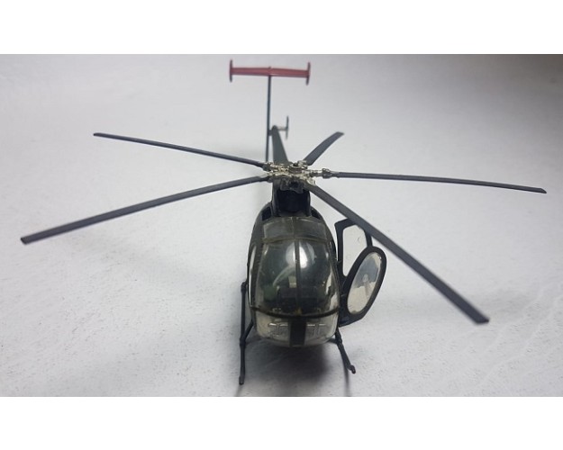 HUGHES 500 - FUERZA AÉREA ARGENTINA - 1/72