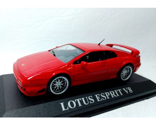 LOTUS ESPIRIT V8