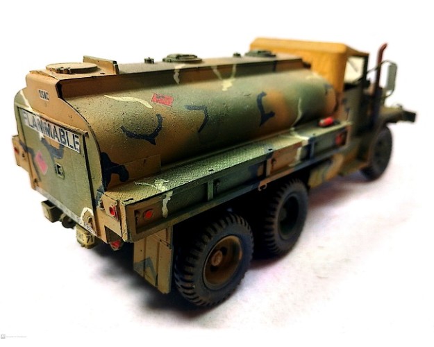 CAMIÓN DE COMBUSTIBLE M 49 A2C