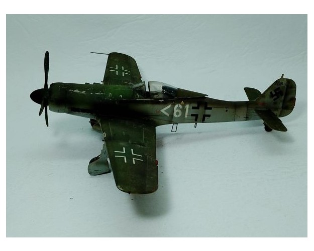 FOCKE-WULF FW-190D-9 - 61 BLANCO - 1/48