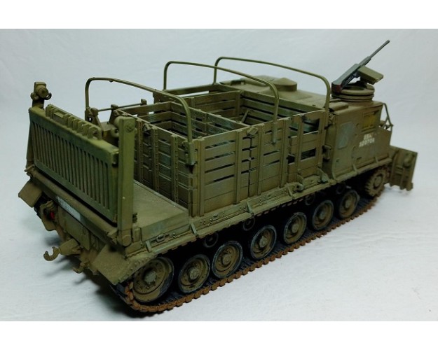 M8A1 CARGO TRACTOR