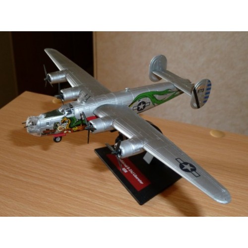 CONSOLIDATED B-24J LIBERATOR 1/144 METAL
