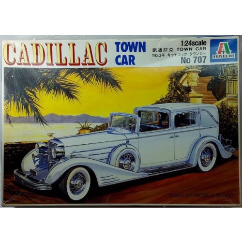 CADILLAC TOWN CAR 1/24