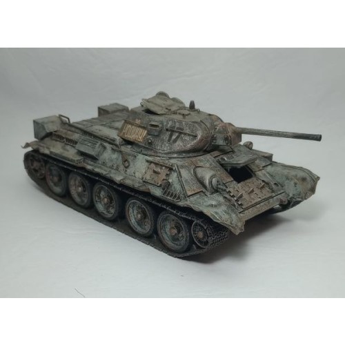 T-34/85 - TANQUE SOVIÉTICO IIGM
