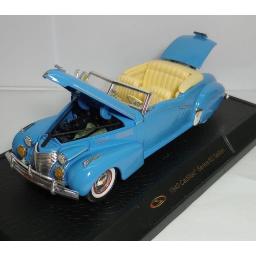 1940 Cadillac Series 62 Sedan (ver novedades)