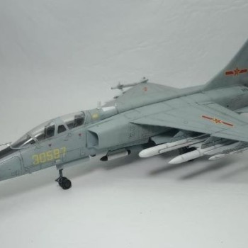 PLA JH-7A FLYING LEOPARD - ESCALA 1/72