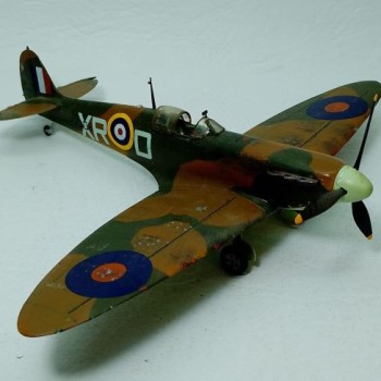 SUPERMARINE SPITFIRE MK.IIa - PILOT OFFICER WILLIAM DUNN - 1/48