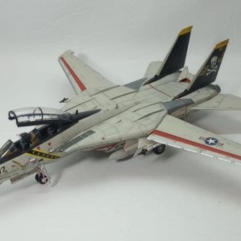 F-14A TOMCAT. VF-84 - ESCALA 1/72