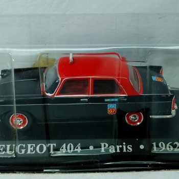 PEUGEOT 404 - PARIS - 1962