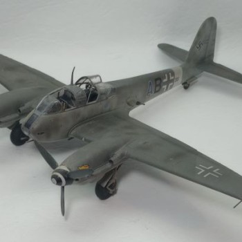 MESSERSCHMITT ME-410 HORNISSE - CAZA NOCTURNO - 1/48