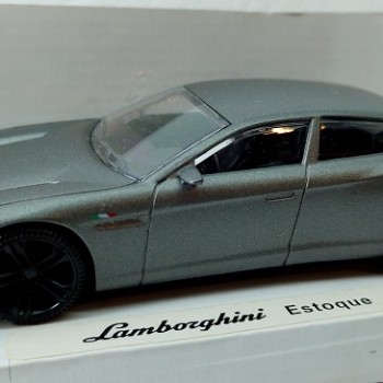 LAMBORGHINI ESTOQUE