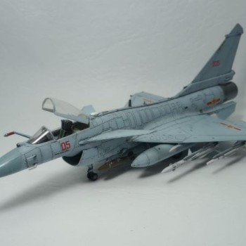 CHENGDU J-10B - ESCALA 1/72