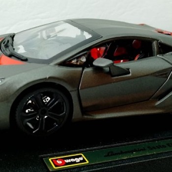 LAMBORGHINI SESTO ELEMENTO