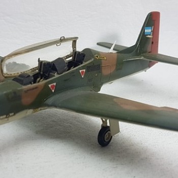 EMB-312 TUCANO - E-110 - ESCUELA DE AVIACIÓN MILITAR - 1/72