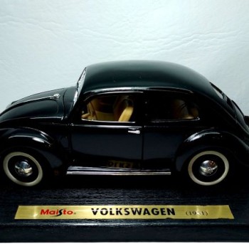 VW BEETLE SPORT SEDAN (1951)