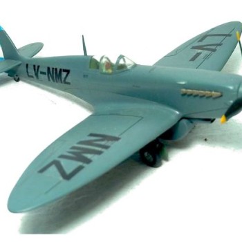 SUPERMARINE SPITFIRE PR.XI LV-NMZ - MORÓN 1947 - 1/72