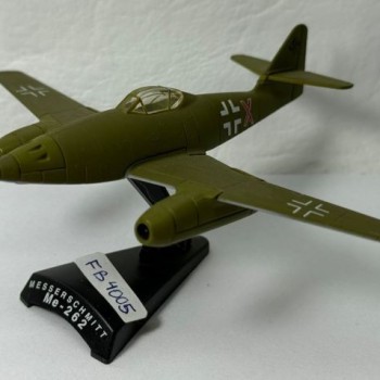 MESSERSCHMITT ME-262 1/100