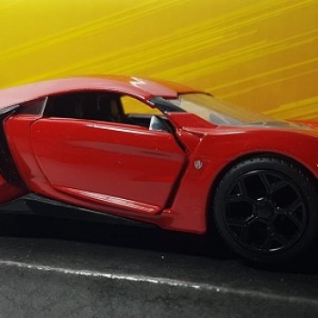 LYKAN HYPERSPORT
