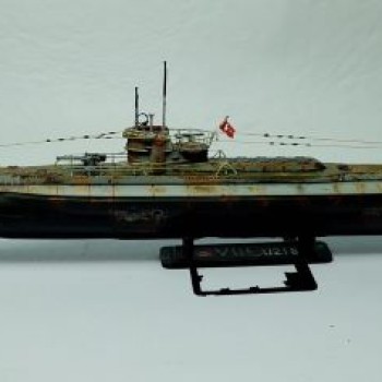 SUBMARINO ALEMÁN TIPO VIID "U218" (ARMADO) - 1/350